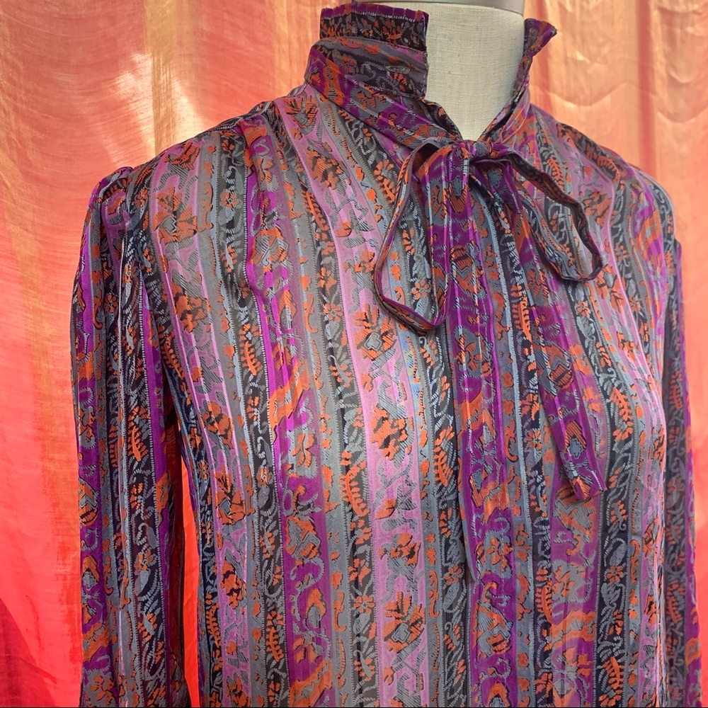 Vtg 80s Neck-Bow Semi-sheer blouse